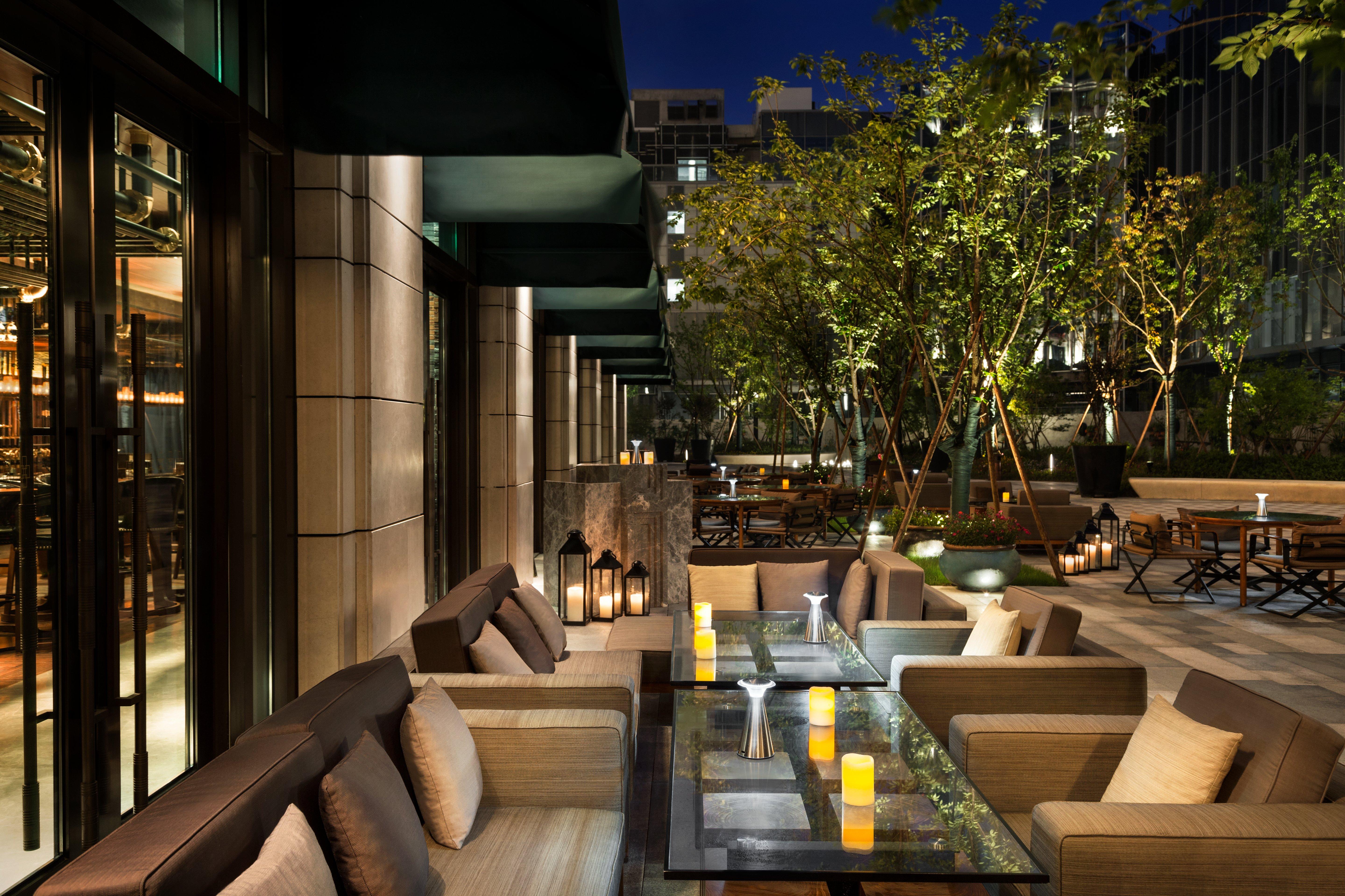 MIDTOWN SHANGRI-LA, HANGZHOU - AROUND 5 MINUTES WALKING MIDTOWN SHANGRI-LA, HANGZHOU - AROUND 5 MINUTES WALKING